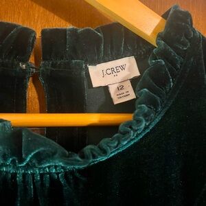 Sleeveless velvet dress